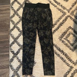 Athleta Trekkie North Printed Joggers